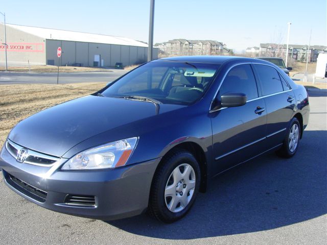 2007 Honda Accord 2dr Reg Cab 120.5 WB