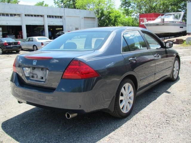 2007 Honda Accord 44