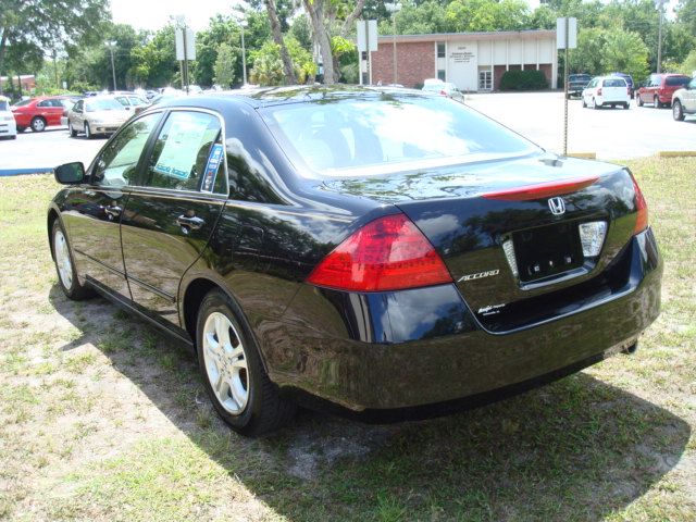 2007 Honda Accord 2dr Reg Cab 120.5 WB