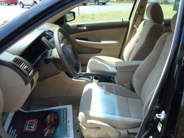 2007 Honda Accord 2dr Reg Cab 120.5 WB