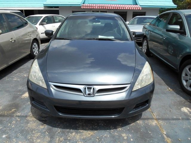 2007 Honda Accord 2dr Reg Cab 120.5 WB