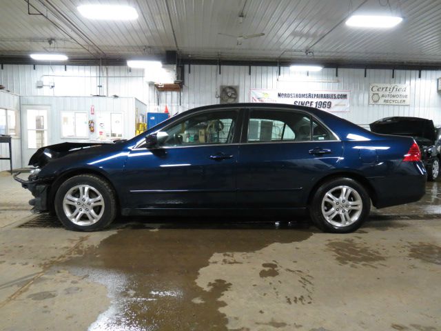 2007 Honda Accord 2dr Reg Cab 120.5 WB