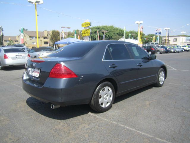 2007 Honda Accord 2dr Reg Cab 120.5 WB