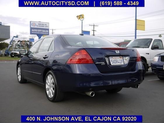 2007 Honda Accord 2011 Toyota Limited