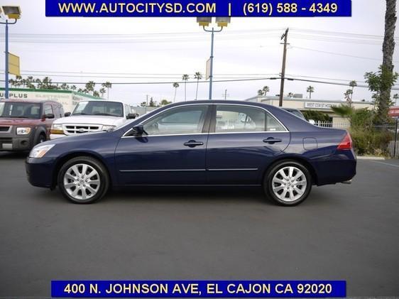 2007 Honda Accord 2011 Toyota Limited