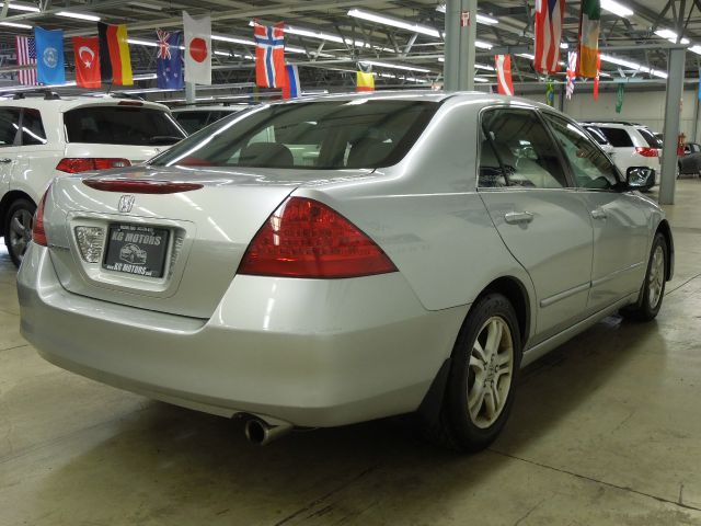 2007 Honda Accord 2dr Reg Cab 120.5 WB