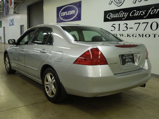 2007 Honda Accord 2dr Reg Cab 120.5 WB