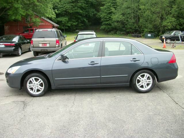 2007 Honda Accord 2dr Reg Cab 120.5 WB