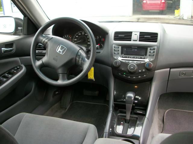 2007 Honda Accord 2dr Reg Cab 120.5 WB