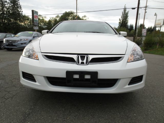 2007 Honda Accord Reg Cab 112 WB 4WD SLT