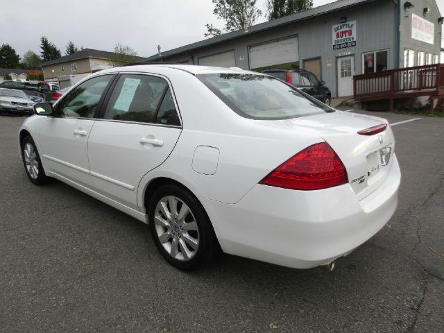 2007 Honda Accord Reg Cab 112 WB 4WD SLT