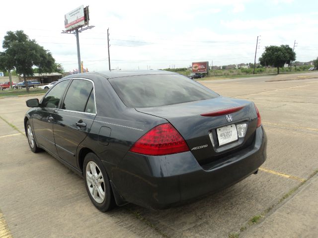 2007 Honda Accord 2dr Reg Cab 120.5 WB