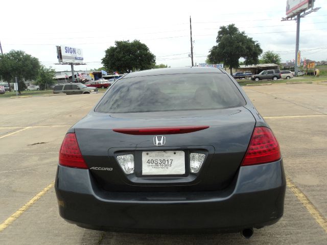 2007 Honda Accord 2dr Reg Cab 120.5 WB