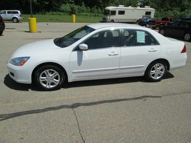 2007 Honda Accord 2dr Reg Cab 120.5 WB