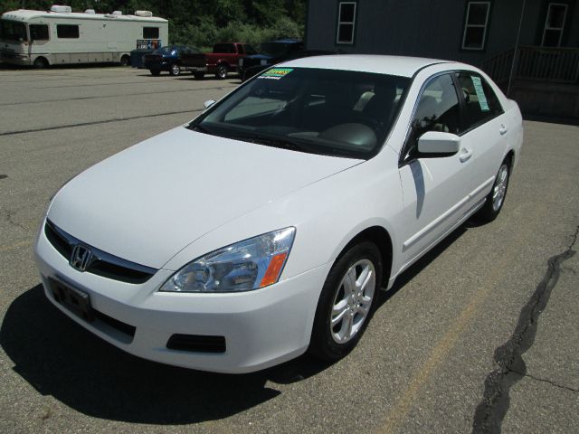 2007 Honda Accord 2dr Reg Cab 120.5 WB