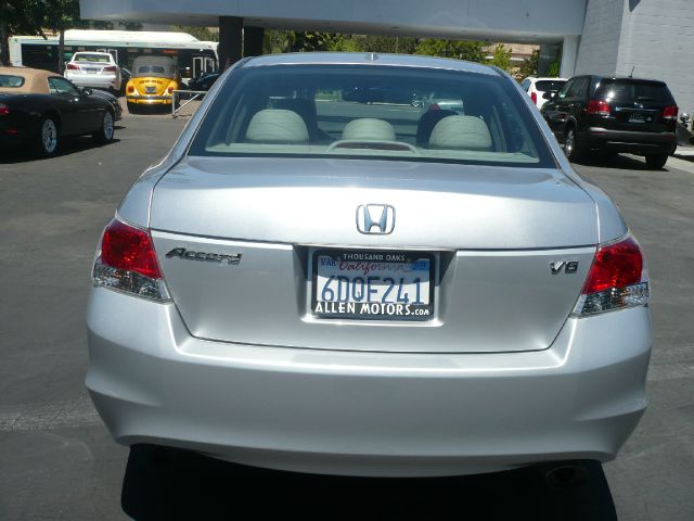 2008 Honda Accord XLS Popular 2WD