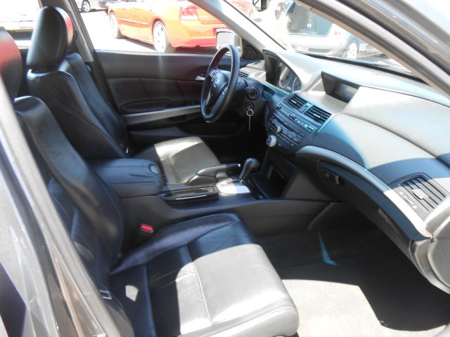 2008 Honda Accord 8 BOX ST