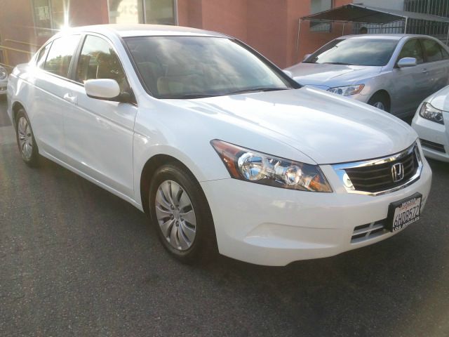 2009 Honda Accord 2dr Reg Cab 120.5 WB