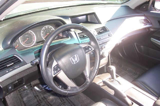 2009 Honda Accord XLS Popular 2WD