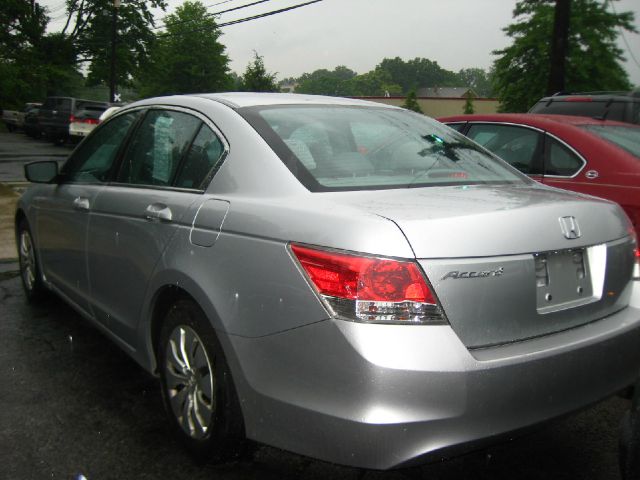 2009 Honda Accord 2dr Reg Cab 120.5 WB