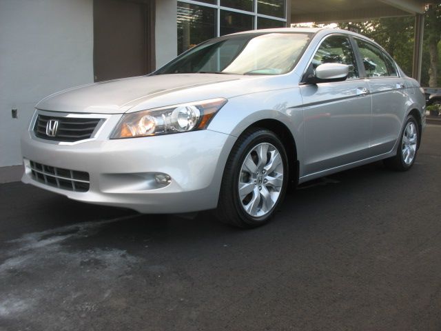 2009 Honda Accord XLS Popular 2WD