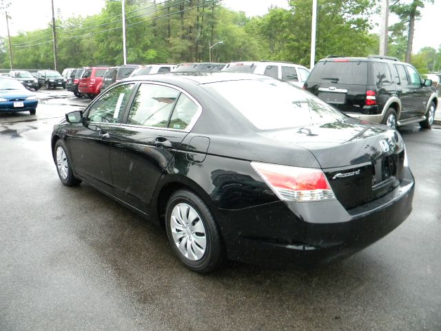 2009 Honda Accord 2dr Reg Cab 120.5 WB