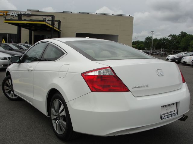 2009 Honda Accord 328i Sport