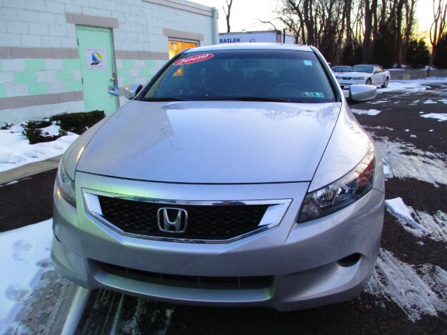 2009 Honda Accord 2dr Reg Cab 120.5 WB