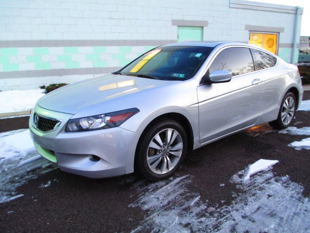 2009 Honda Accord 2dr Reg Cab 120.5 WB