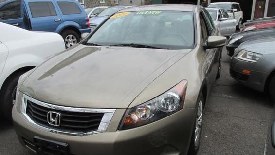 2009 Honda Accord 2dr Reg Cab 120.5 WB