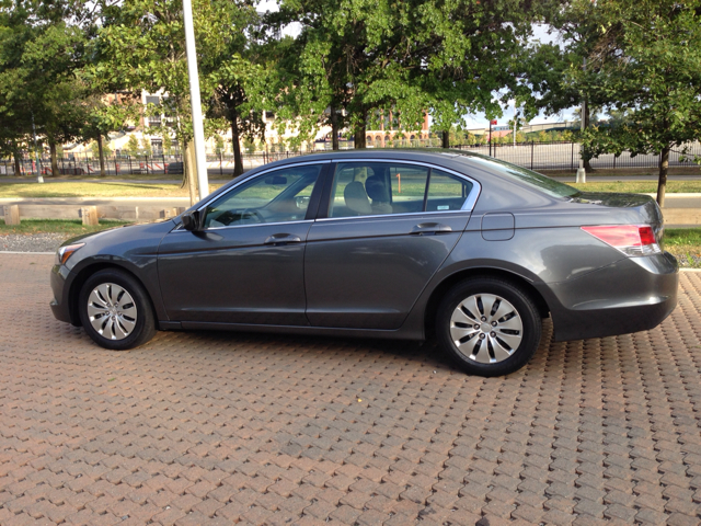 2009 Honda Accord 2dr Reg Cab 120.5 WB