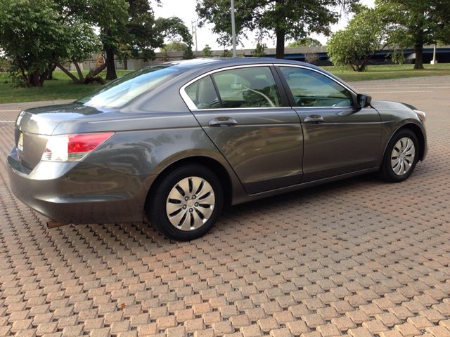 2009 Honda Accord 2dr Reg Cab 120.5 WB