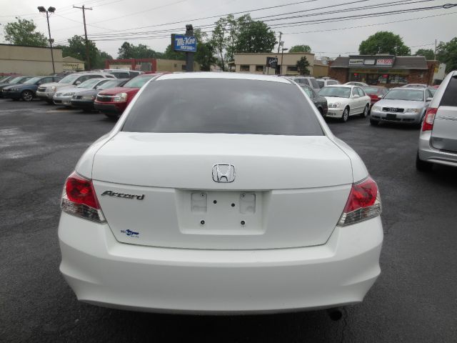 2010 Honda Accord 2dr Reg Cab 120.5 WB