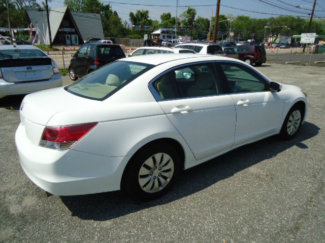 2010 Honda Accord 2dr Reg Cab 120.5 WB