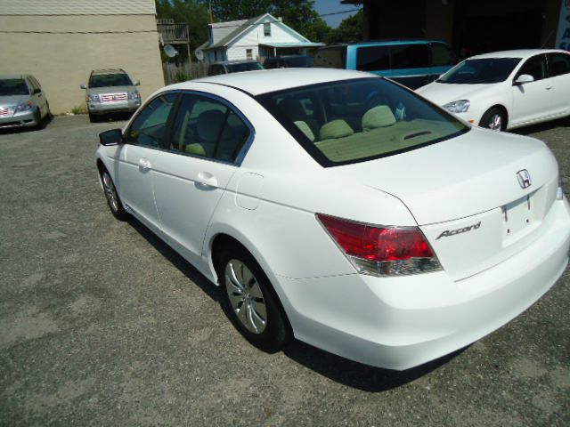 2010 Honda Accord 2dr Reg Cab 120.5 WB