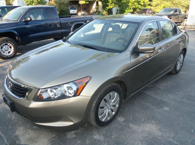 2010 Honda Accord 2dr Reg Cab 120.5 WB