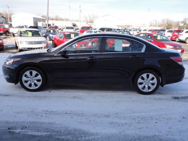 2010 Honda Accord 4dr 2WD Ultimate