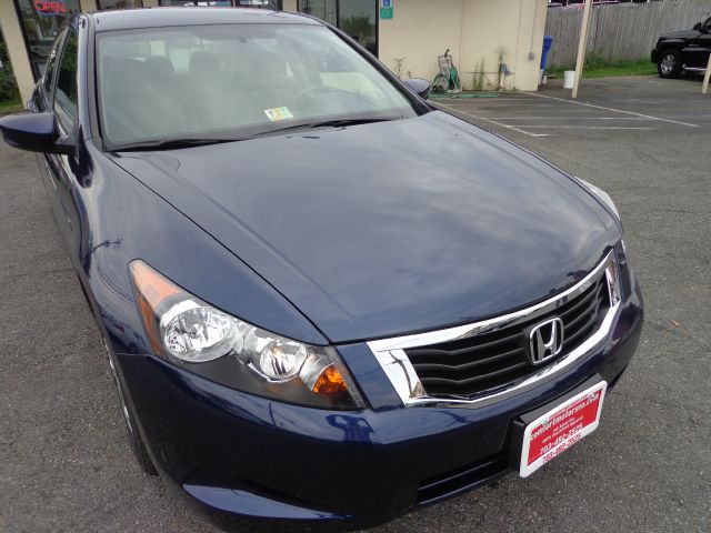 2010 Honda Accord 2dr Reg Cab 120.5 WB