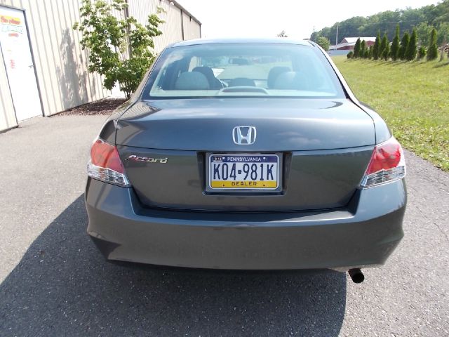 2010 Honda Accord 2dr Reg Cab 120.5 WB