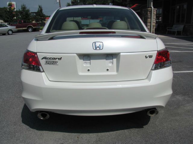 2010 Honda Accord XLS Popular 2WD