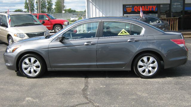 2010 Honda Accord Luxury - Premium 3RD SEAT