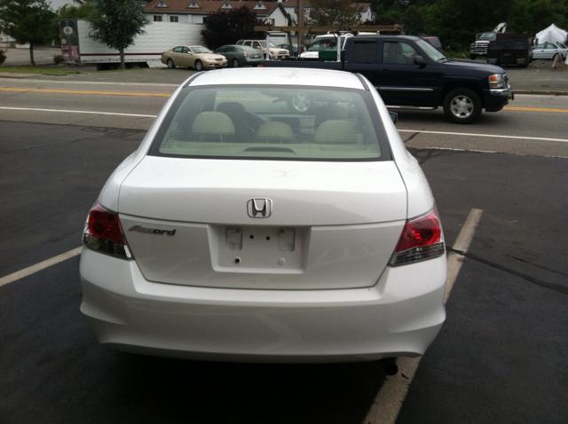 2010 Honda Accord 2dr Reg Cab 120.5 WB