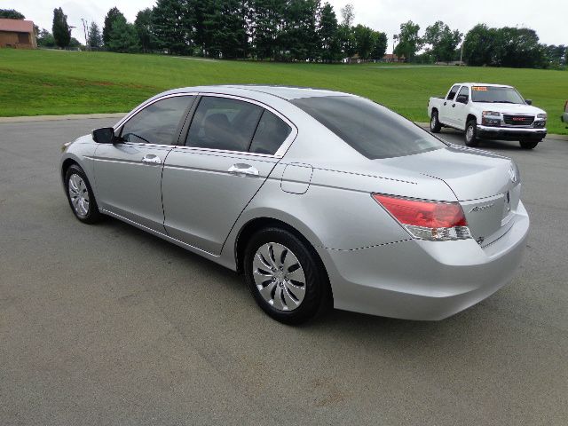 2010 Honda Accord 2dr Reg Cab 120.5 WB