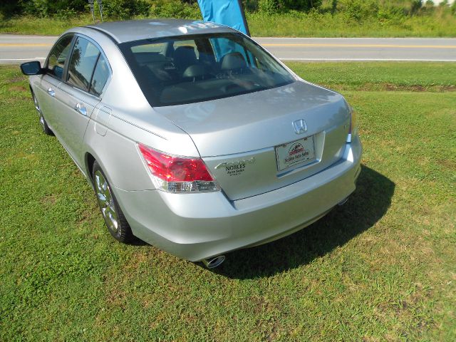 2010 Honda Accord 2011 Toyota Limited