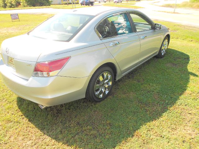 2010 Honda Accord 2011 Toyota Limited