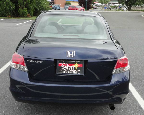 2010 Honda Accord 2dr Reg Cab 120.5 WB