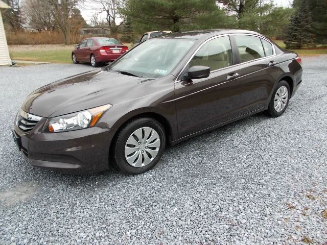 2011 Honda Accord 2dr Reg Cab 120.5 WB