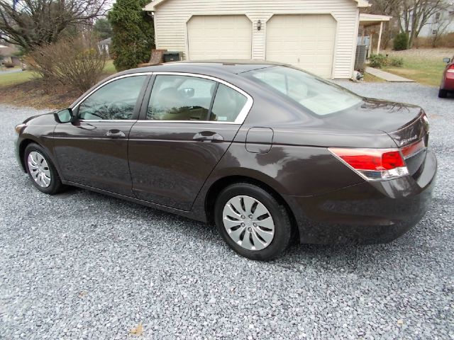 2011 Honda Accord 2dr Reg Cab 120.5 WB