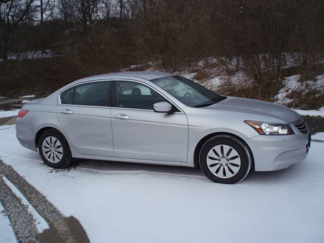 2011 Honda Accord 2dr Reg Cab 120.5 WB