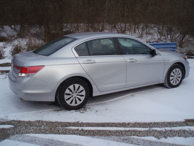 2011 Honda Accord 2dr Reg Cab 120.5 WB